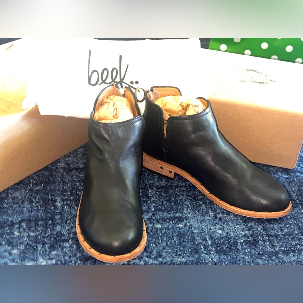 Beek Quail Leather Black Ankle Boots